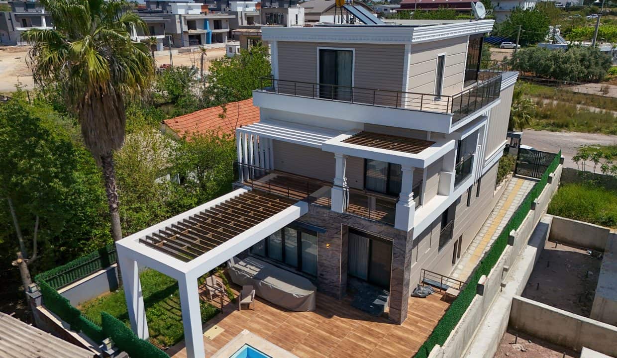 DJI_20250421123600_0002_D