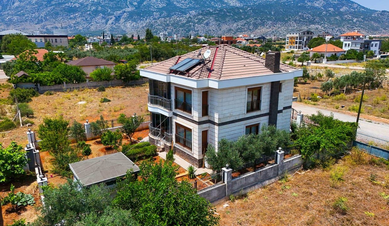 DJI_20250611130750_0001_D