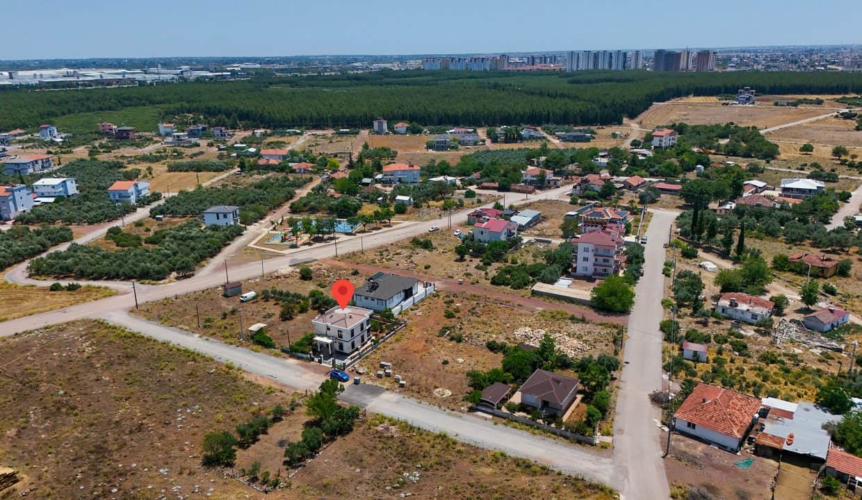 DJI_20250611130938_0004_D