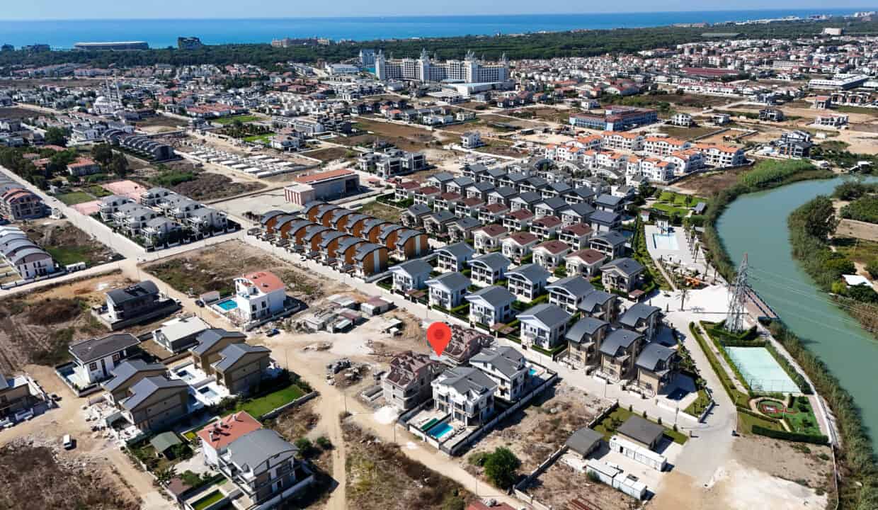 DJI_20250918111231_0007_D