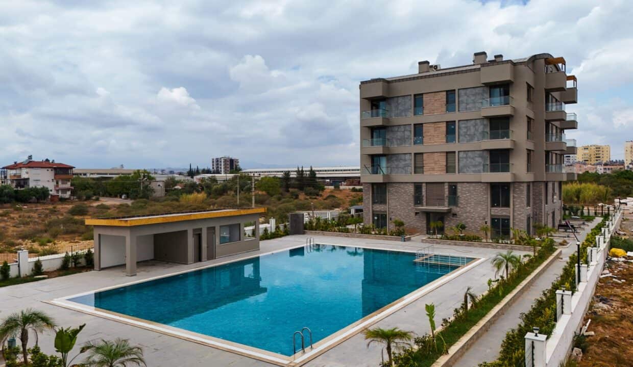 WhatsApp Image 2025-10-09 at 13.21.06