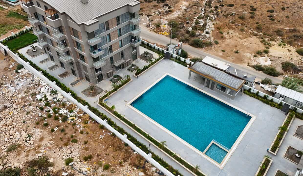 WhatsApp Image 2025-10-09 at 13.21.06 (2)