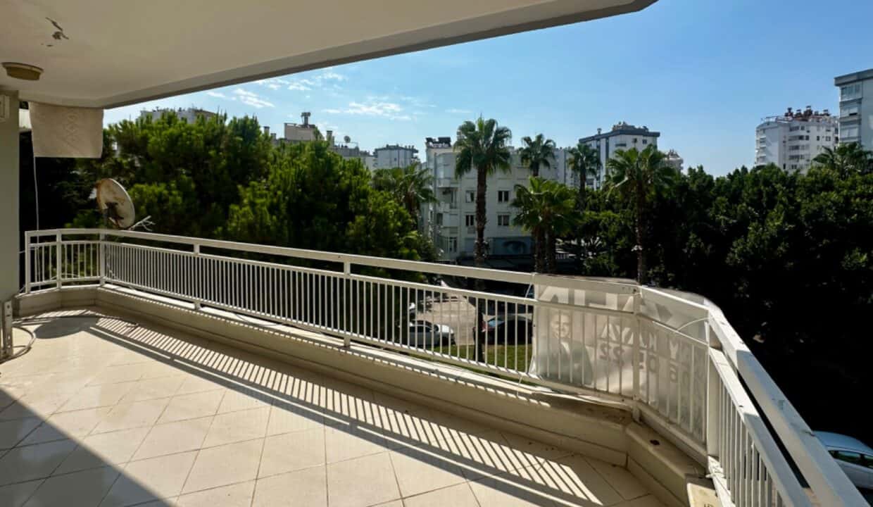 WhatsApp Image 2025-10-15 at 13.01.45