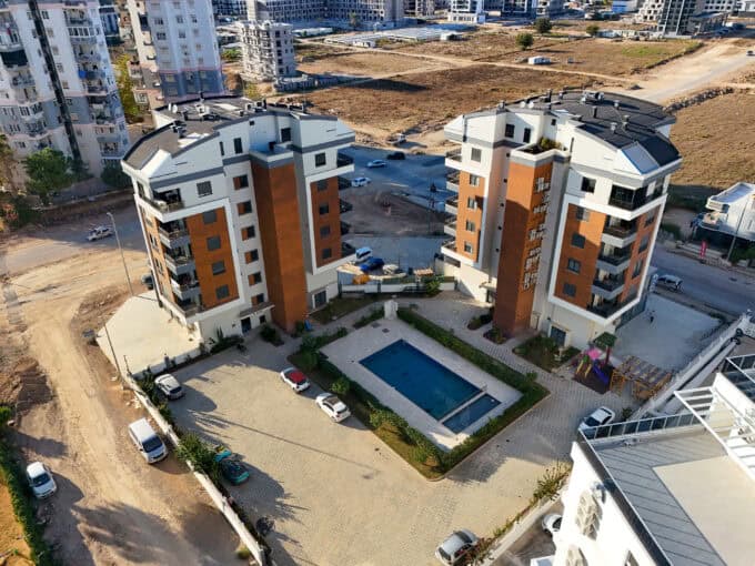 Antalya Aksu Altıntaş’ta Geniş Balkonlu 2+1 Daire