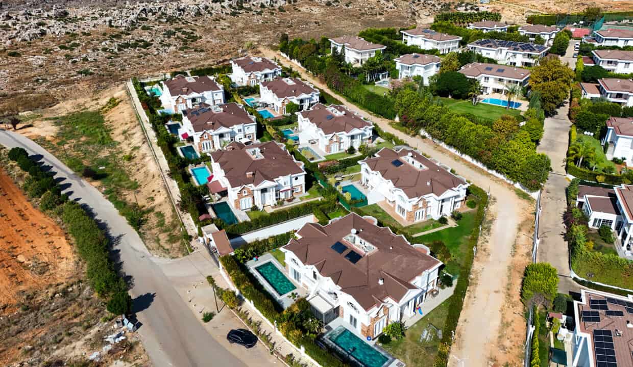 DJI_20251027112259_0004_D