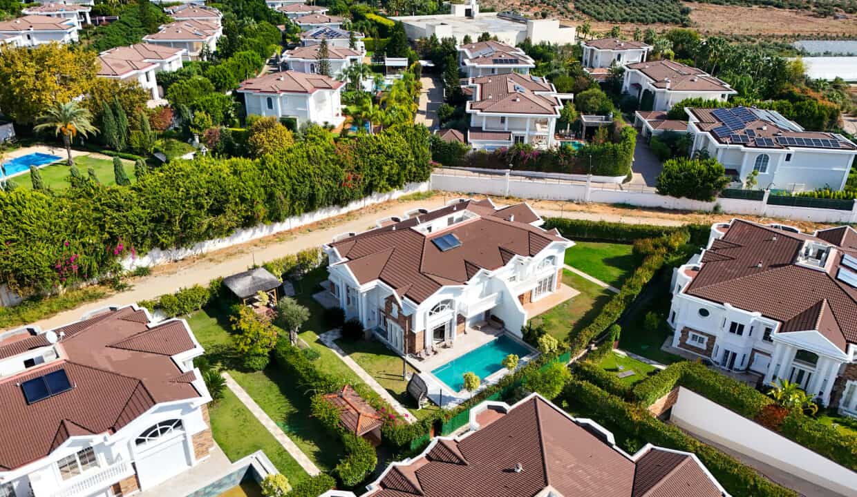 DJI_20251027112315_0005_D